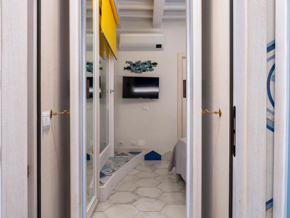 Clicka&sleep Caracciolo Apartment Naples